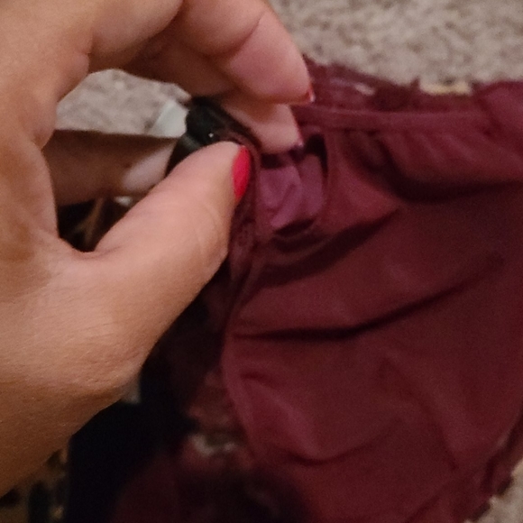 BUY 1 GET 1 FREE PINK VICTORIA SECRET BRALETTE - Picture 7 of 8